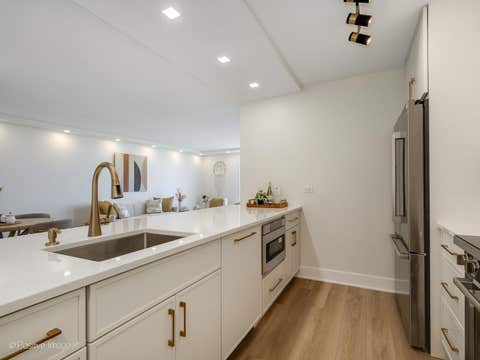 Tiny photo for 4170 N Marine Drive #24H, Chicago, IL 60613 (MLS # 12688822)