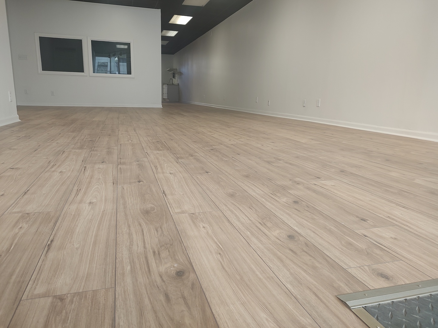 32 N Broadway Avenue