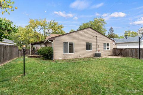 Tiny photo for 34 Pembrooke Road, Montgomery, IL 60538 (MLS # 12491786)