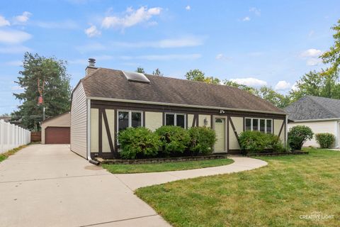 Photo of 34 Pembrooke Road, Montgomery, IL 60538 (MLS # 12491786)