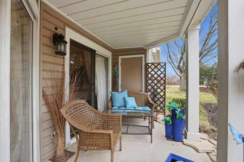 Tiny photo for 352 Kildare Court #352, Carol Stream, IL 60188 (MLS # 12558211)