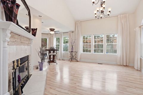 Tiny photo for 352 Kildare Court #352, Carol Stream, IL 60188 (MLS # 12558211)