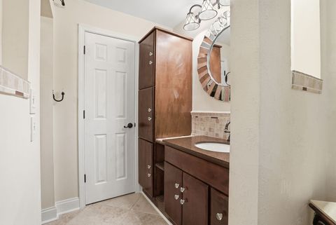 Tiny photo for 352 Kildare Court #352, Carol Stream, IL 60188 (MLS # 12558211)