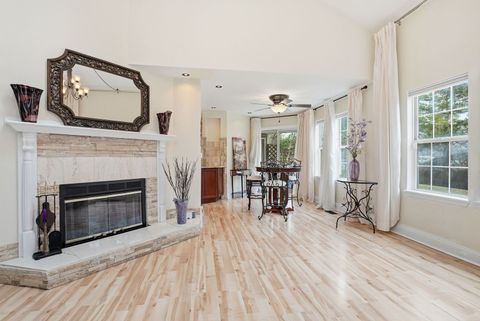 Tiny photo for 352 Kildare Court #352, Carol Stream, IL 60188 (MLS # 12558211)