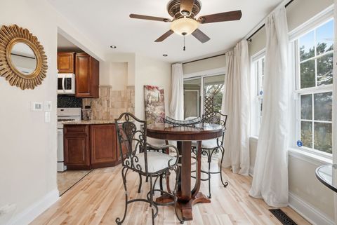 Tiny photo for 352 Kildare Court #352, Carol Stream, IL 60188 (MLS # 12558211)