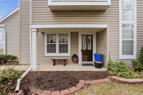 Tiny photo for 352 Kildare Court #352, Carol Stream, IL 60188 (MLS # 12558211)