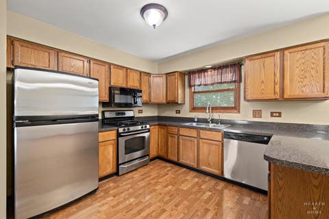 Tiny photo for 558 Barbary Lane, Woodstock, IL 60098 (MLS # 12741668)