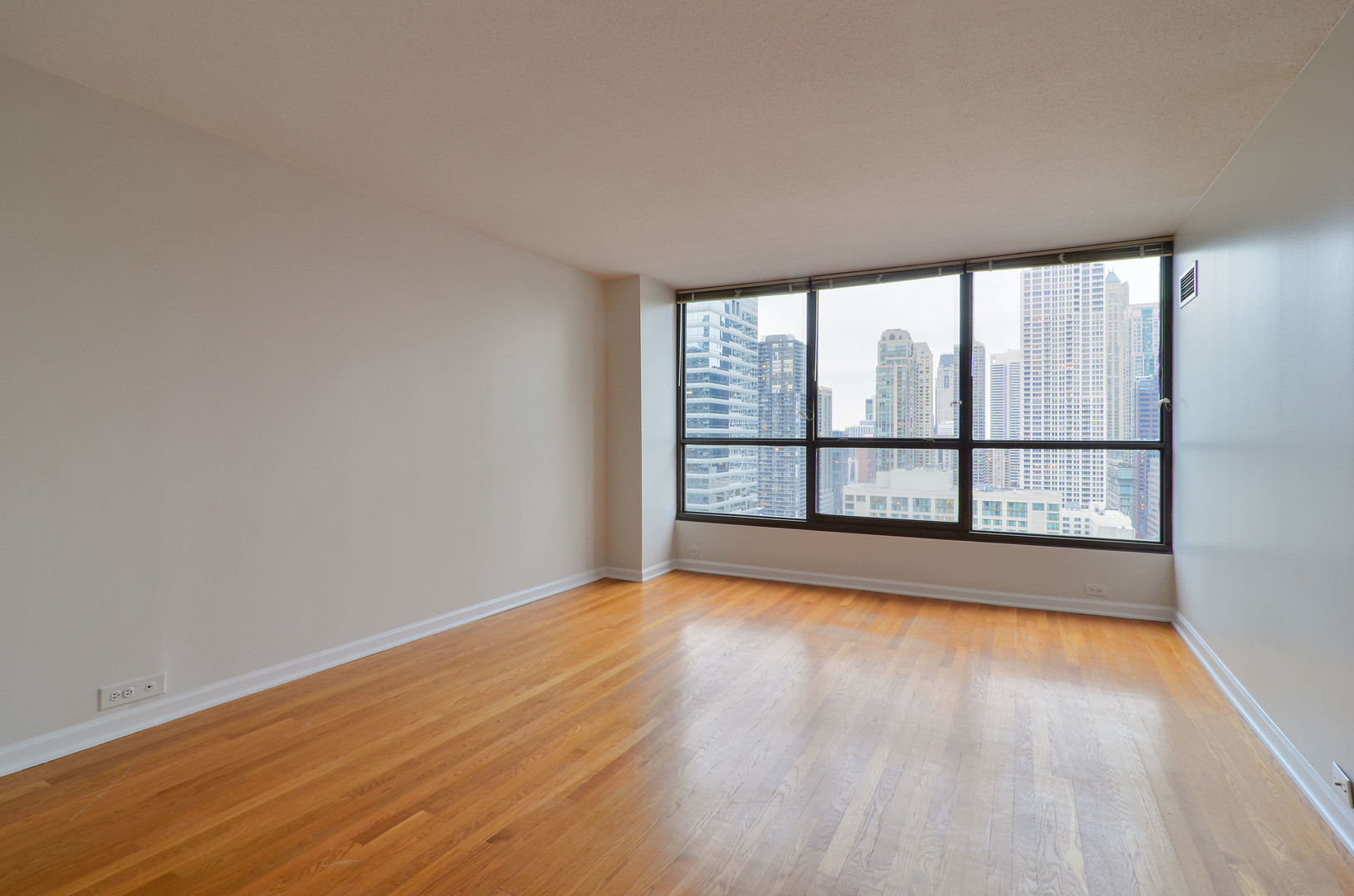 405 N Wabash Avenue 2502