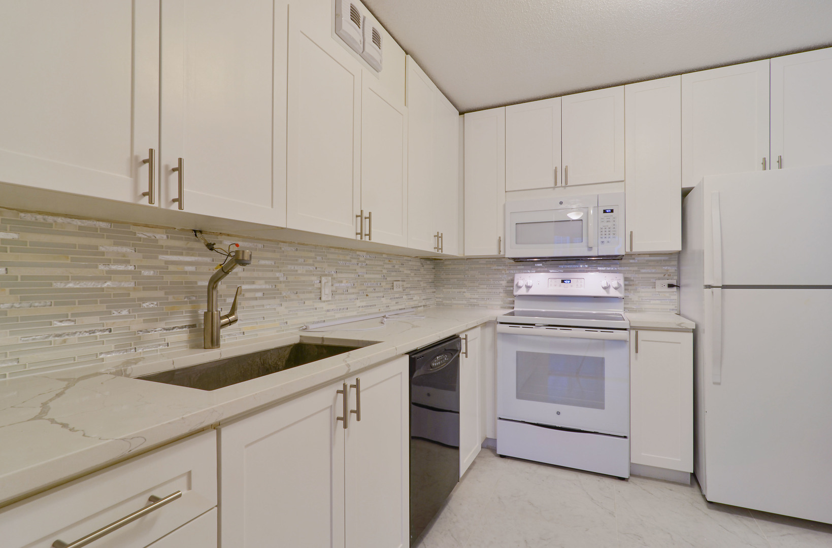 405 N Wabash Avenue 2502