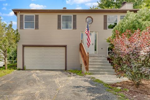 Photo of 853 Voyager Drive, Bartlett, IL 60103 (MLS # 12457150)