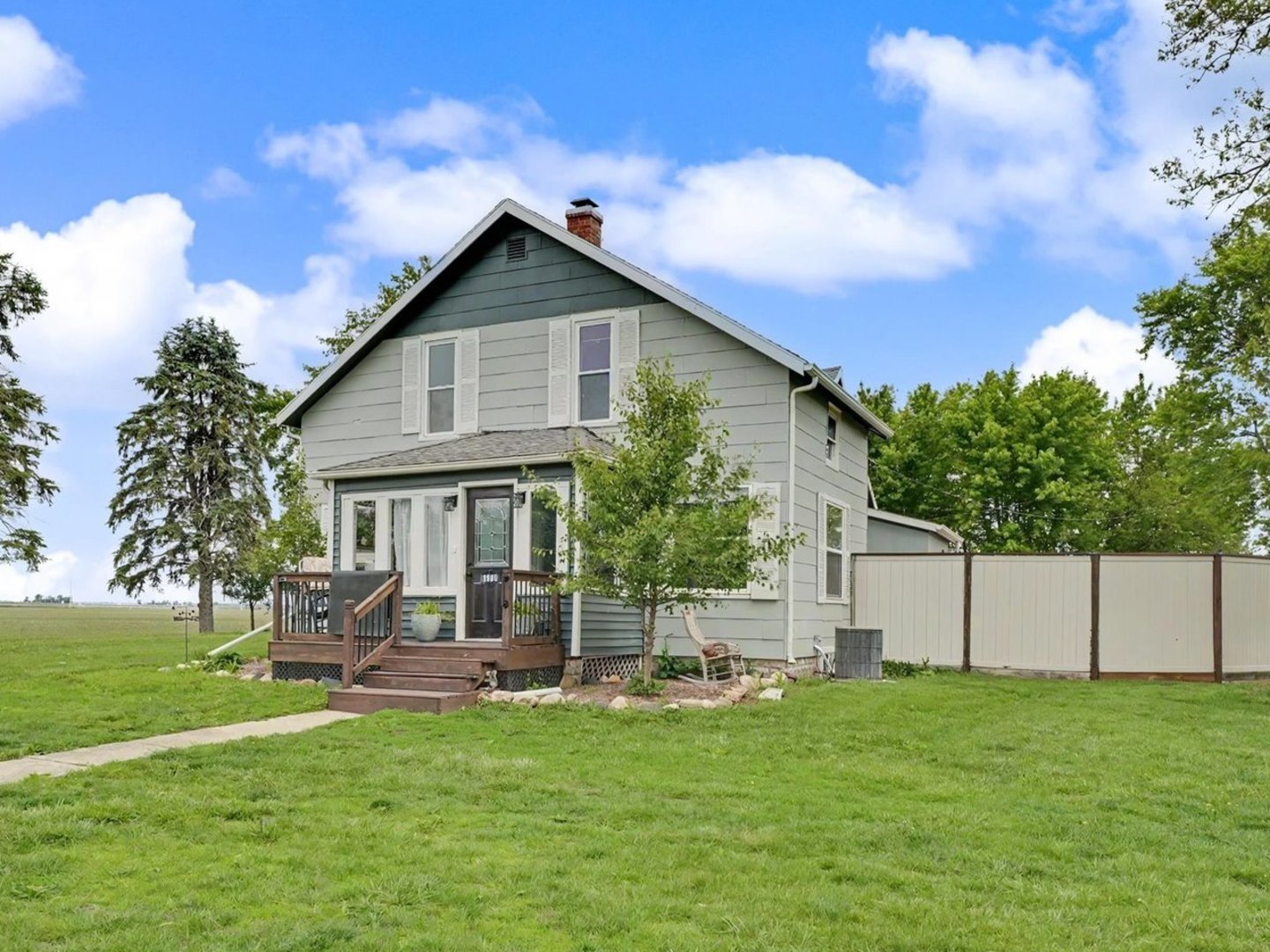 1980 County Road 900 N