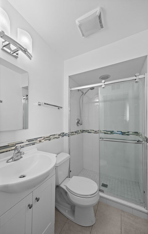 Tiny photo for 10710 W Cermak Road #2W, Westchester, IL 60154 (MLS # 12766552)