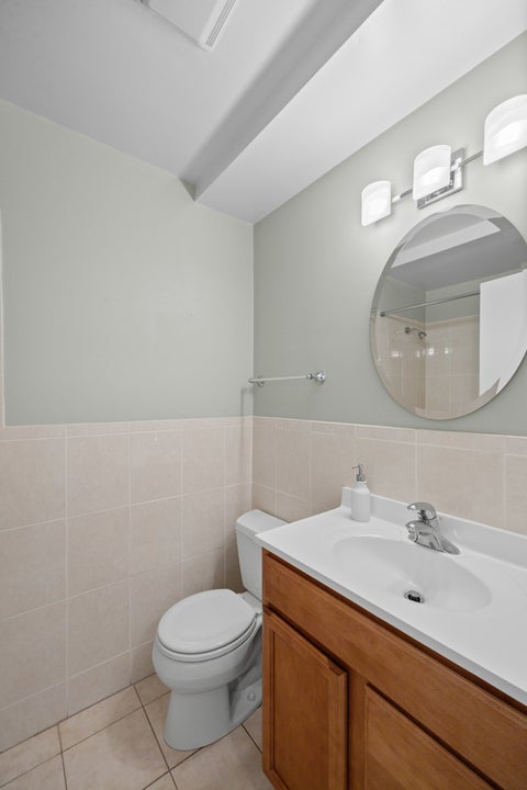 Tiny photo for 10710 W Cermak Road #2W, Westchester, IL 60154 (MLS # 12766552)