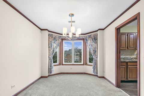 Tiny photo for 1525 N Kendal Court, Arlington Heights, IL 60004 (MLS # 12570086)