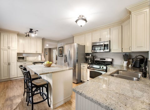 Tiny photo for 3820 Saratoga Avenue, Downers Grove, IL 60515 (MLS # 12747413)