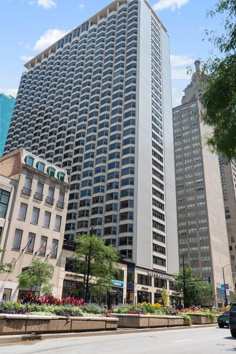 Photo of 535 N Michigan Avenue #3211, Chicago, IL 60611 (MLS # 12706500)