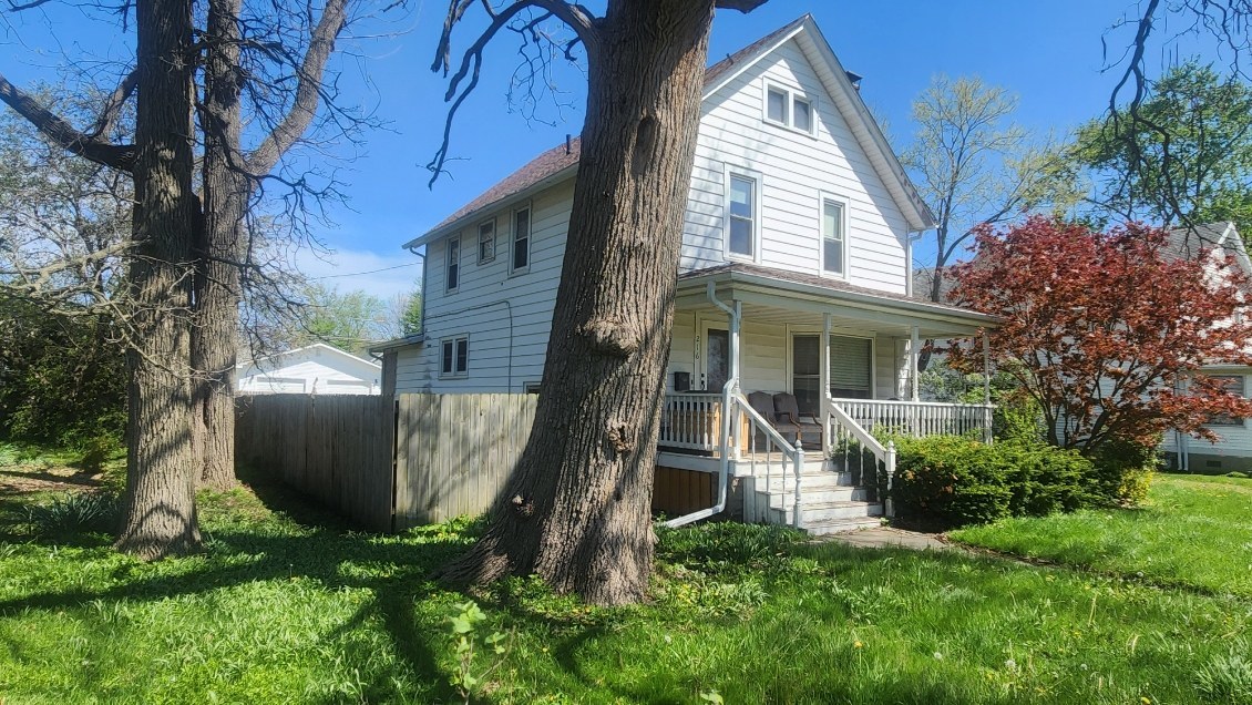 216 W Chippewa Street
