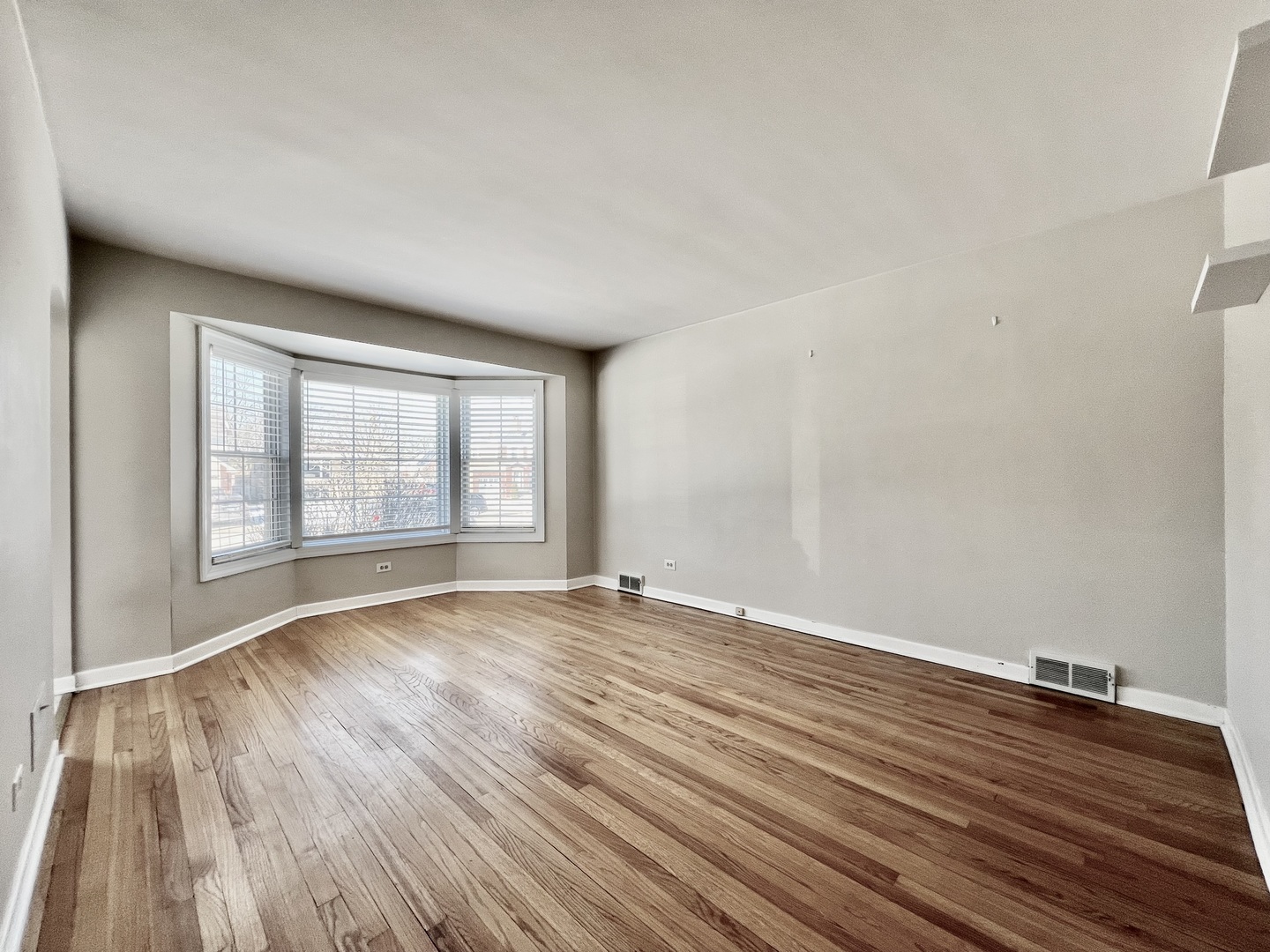 10223 S Spaulding Avenue