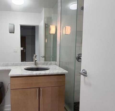 Tiny photo for 40 E Cedar Street #11C, Chicago, IL 60611 (MLS # 12774384)