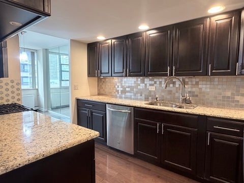 Tiny photo for 40 E Cedar Street #11C, Chicago, IL 60611 (MLS # 12774384)