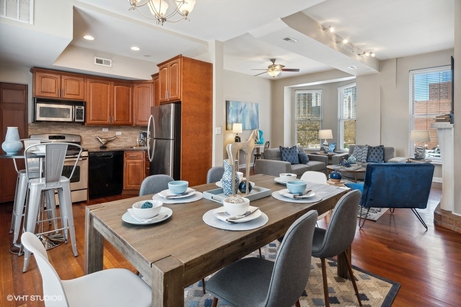 127 W MAPLE Street 2