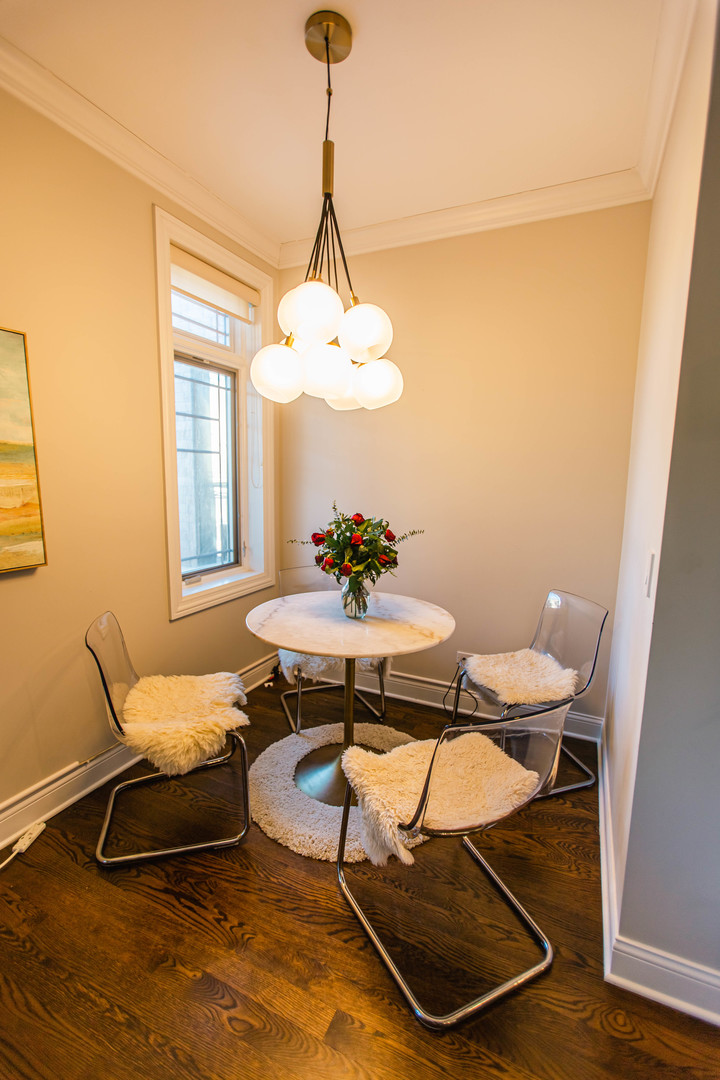 843 W Fletcher Street 2W