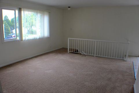 Tiny photo for 872 Cambridge Place #126D, Wheeling, IL 60090 (MLS # 12618787)