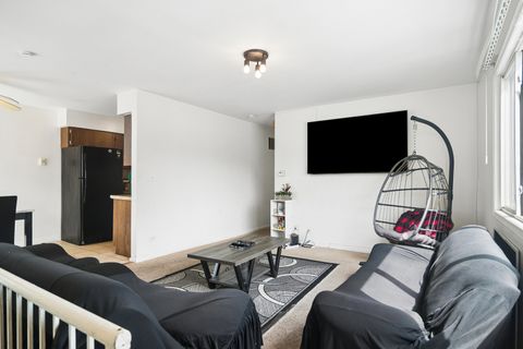 Tiny photo for 872 Cambridge Place #126D, Wheeling, IL 60090 (MLS # 12618787)