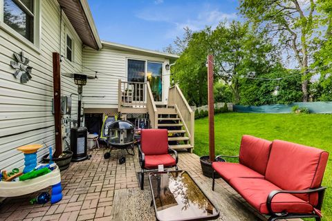 Tiny photo for 4010 N Firestone Drive, Hoffman Estates, IL 60192 (MLS # 12652299)