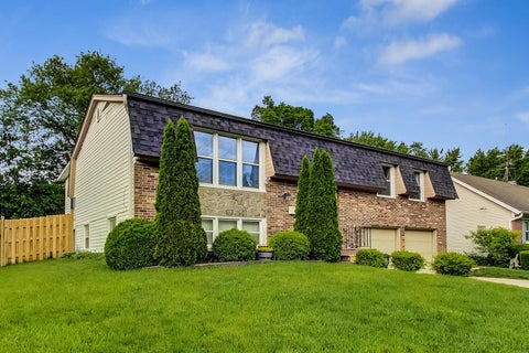 Photo of 4010 N Firestone Drive, Hoffman Estates, IL 60192 (MLS # 12652299)