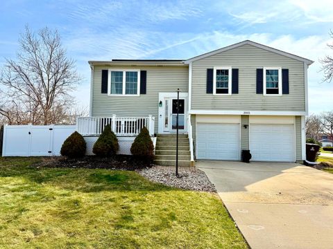 Photo of 20051 S Spruce Drive, Frankfort, IL 60423 (MLS # 12599058)