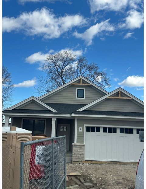 4119 N Lincoln Street Westmont IL 60559