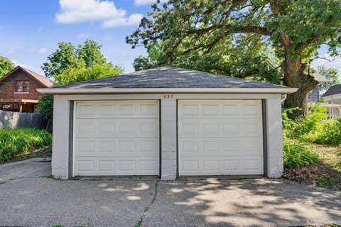 Tiny photo for 537 W 9th Street, Davenport, IA 52803 (MLS # 12685285)