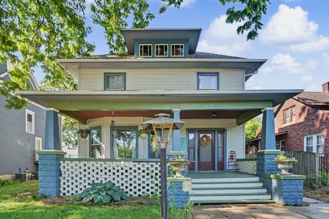 Tiny photo for 537 W 9th Street, Davenport, IA 52803 (MLS # 12685285)
