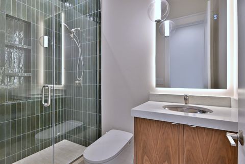 Tiny photo for 594 W Comstock Avenue, Elmhurst, IL 60126 (MLS # 12544929)