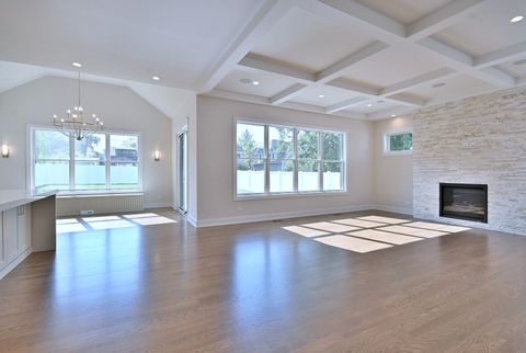 Tiny photo for 594 W Comstock Avenue, Elmhurst, IL 60126 (MLS # 12544929)