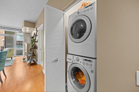 Tiny photo for 1001 W Madison Street #413, Chicago, IL 60607 (MLS # 12770829)