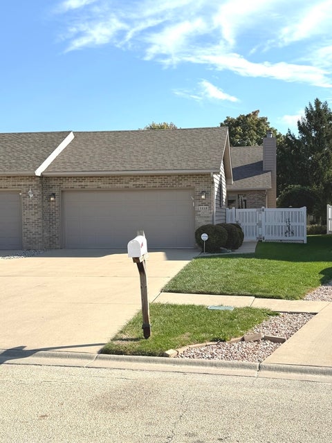 Photo of 1112 Meadows Walk Drive, Bourbonnais, IL 60914 (MLS # 12783118)