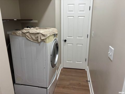 Tiny photo for 312 W SYCAMORE Street, Carbondale, IL 62901 (MLS # EB460121)