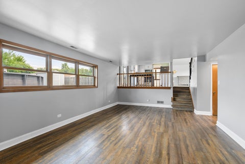 Tiny photo for 11672 Glenview Drive, Orland Park, IL 60467 (MLS # 12747875)