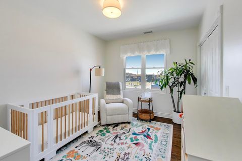 Tiny photo for 2332 W Belmont Avenue #4, Chicago, IL 60618 (MLS # 12620100)
