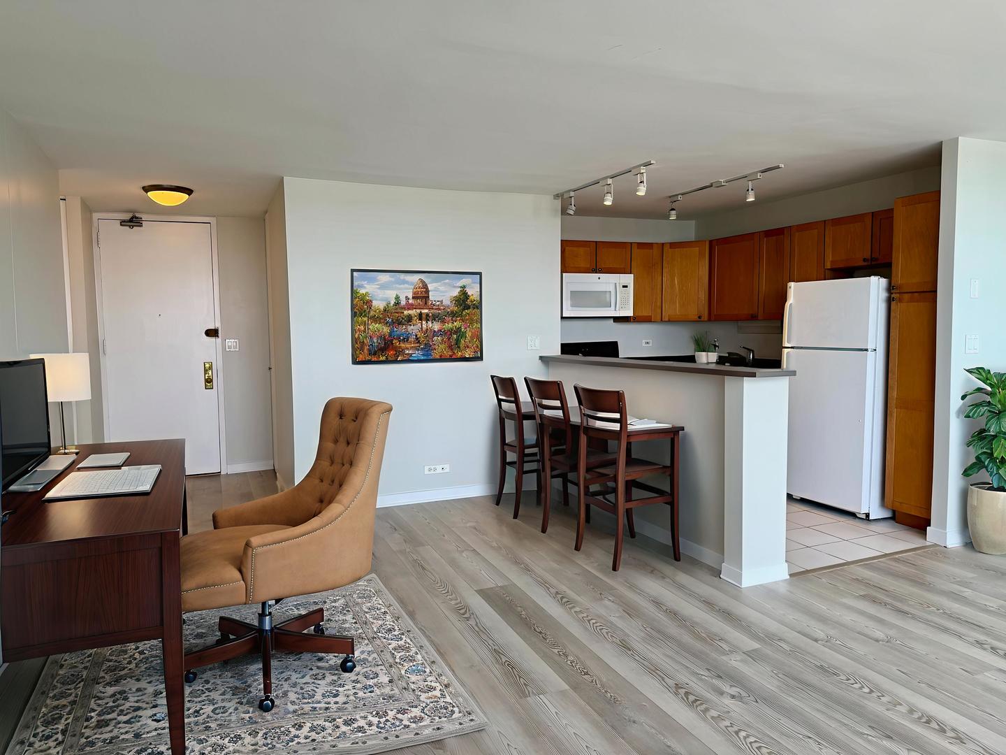 655 W Irving Park Road 2808