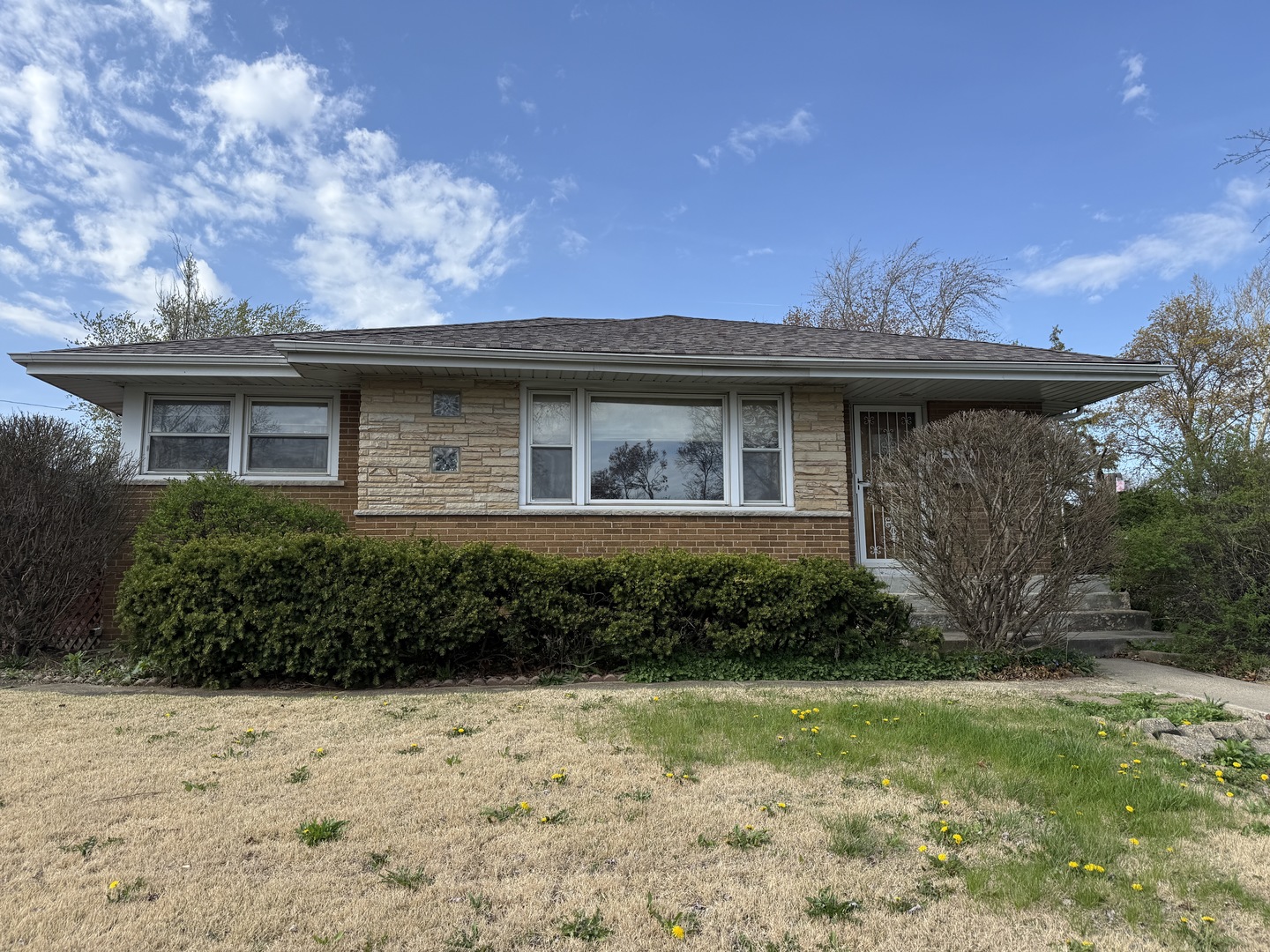 2 N Wisconsin Avenue
