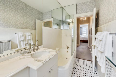 Tiny photo for 1120 N Lake Shore Drive #16B, Chicago, IL 60611 (MLS # 12716342)