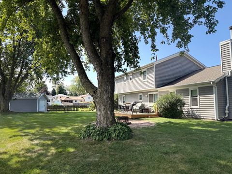 Tiny photo for 3223 Karen Court, Joliet, IL 60431 (MLS # 12465903)