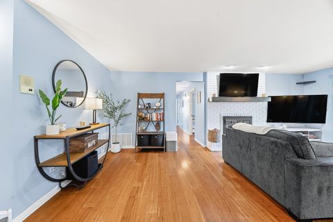 Tiny photo for 90 Golfview Lane #D, Frankfort, IL 60423 (MLS # 12507585)