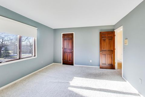 Tiny photo for 26W548 Prairie Avenue, Winfield, IL 60190 (MLS # 12566048)