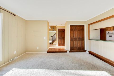 Tiny photo for 26W548 Prairie Avenue, Winfield, IL 60190 (MLS # 12566048)