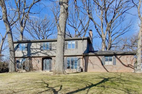 Tiny photo for 26W548 Prairie Avenue, Winfield, IL 60190 (MLS # 12566048)