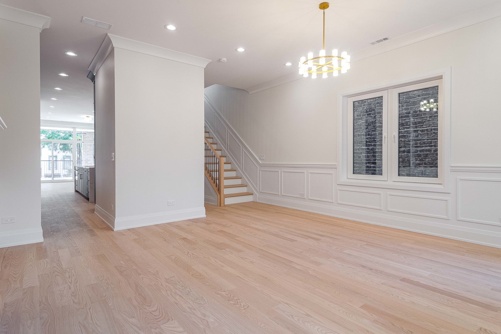 2743 N Seminary Avenue 2